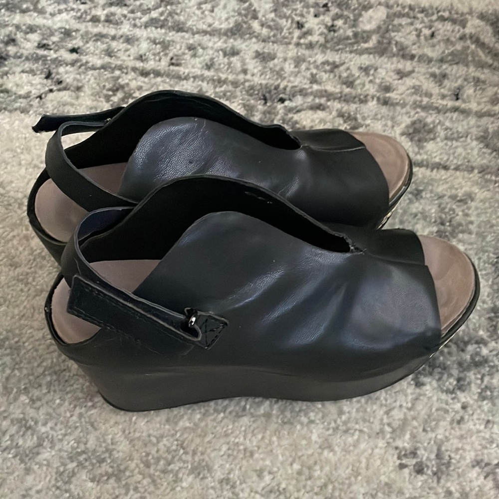 Antelope black leather clog sandals